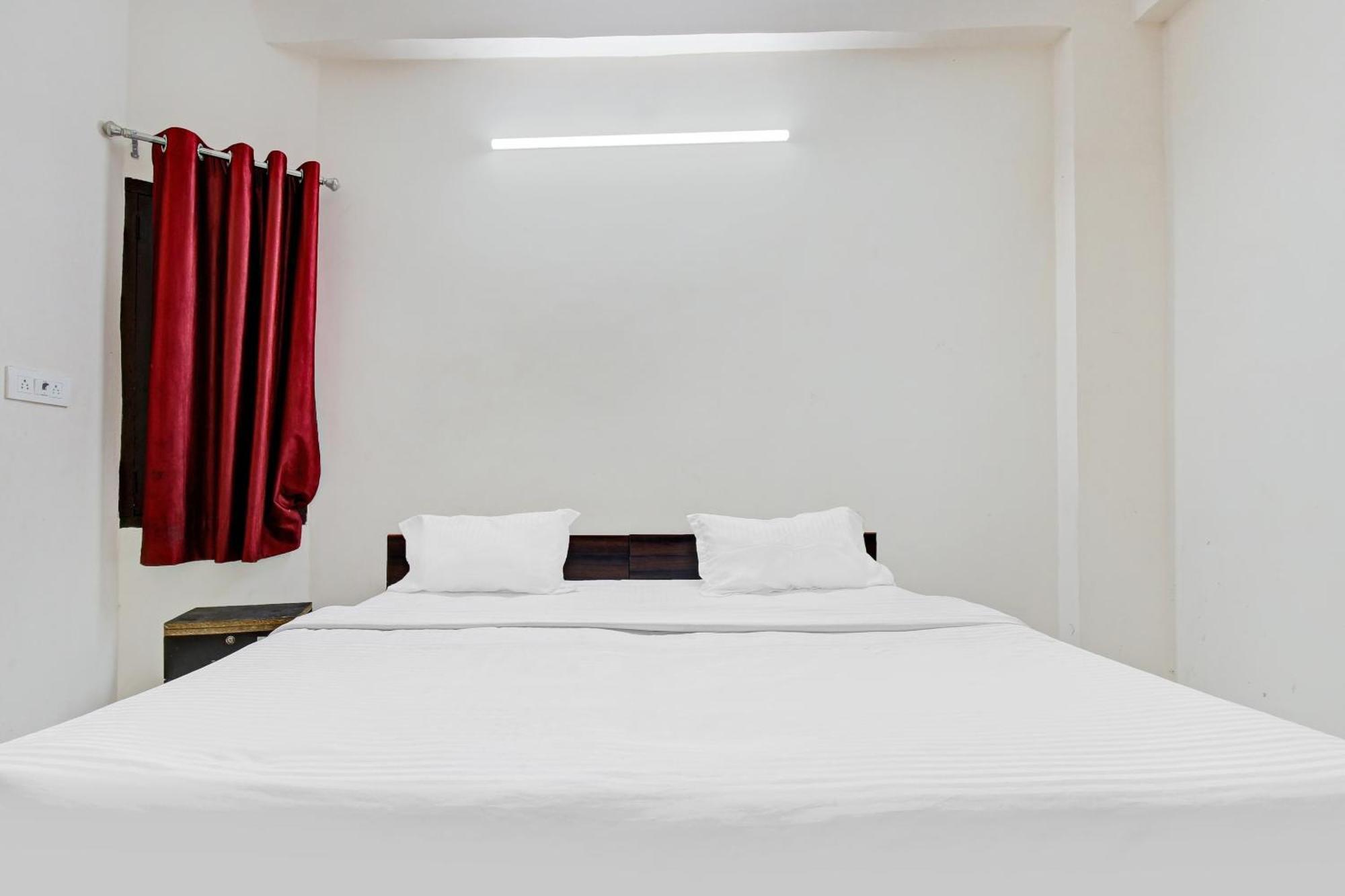 Hotel O Jr Hotel Лакхнау Екстер'єр фото